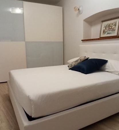 Dimora Tra Ciuchi E Poeti Apartment L'Aquila Bagian luar foto